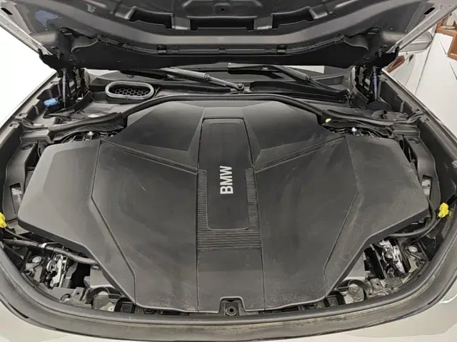 BMW i7 — Фото автомобиля 19
