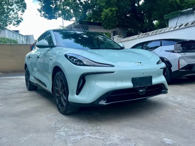 IM Motors LS6 — Фото автомобиля 3
