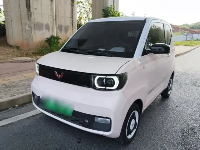 Фотография автомобиля — Wuling Hongguang Mini EV