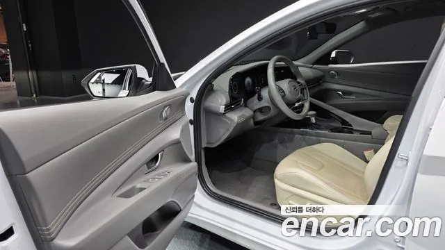 Hyundai Avante CN7 — Фото автомобиля 10