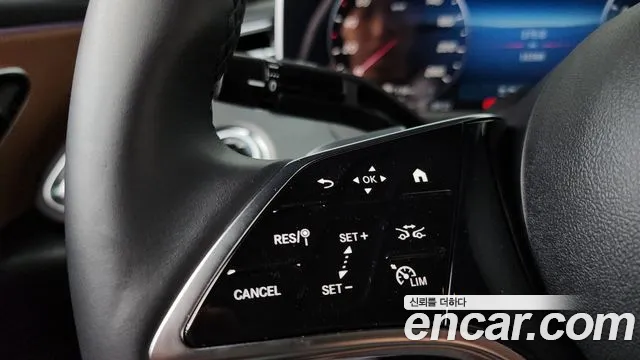 Mercedes-Benz E-Class — Фото автомобиля 17