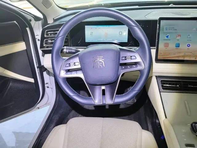 BYD Qin L — Фото автомобиля 10