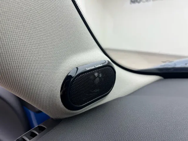 MINI Hatch — Фото автомобиля 11