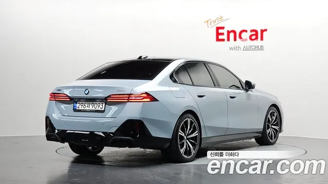 BMW 5-Series 5 серия (G60) 530i xDrive M Sport — Фото автомобиля 2