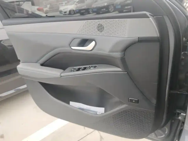 BYD Qin PLUS — Фото автомобиля 7