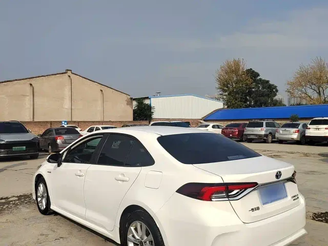 Toyota Corolla — Фото автомобиля 5