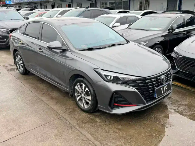 Changan Eado — Фото автомобиля 2