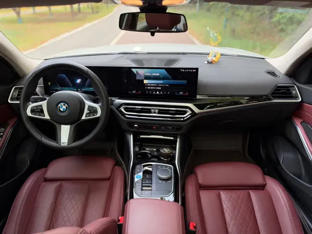 BMW i3 — Фото автомобиля 6