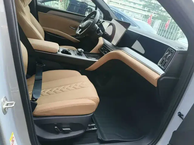BYD Song L DM-i — Фото автомобиля 24