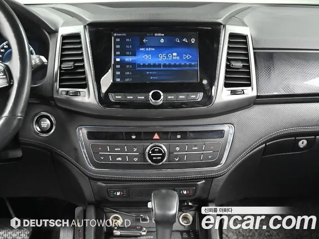 KG_Mobility_Ssangyong Rexton Новый Rexton Sport Khan Дизель 2.2 4WD — Фото автомобиля 14