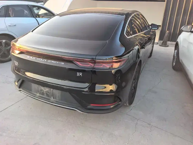 BYD Han — Фото автомобиля 3