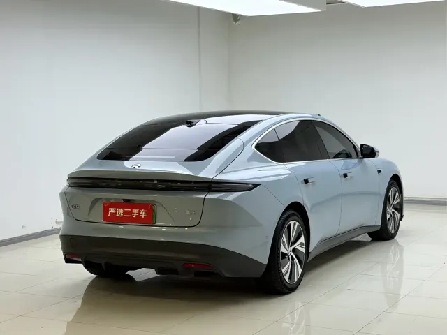 Nio ET5 — Фото автомобиля 10