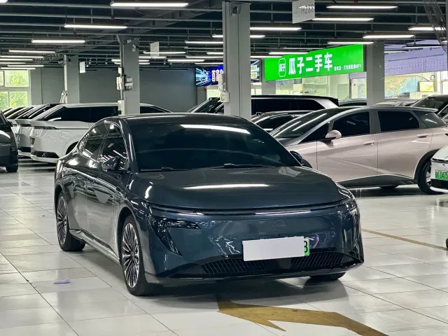 Nissan N7 — Фото автомобиля 3