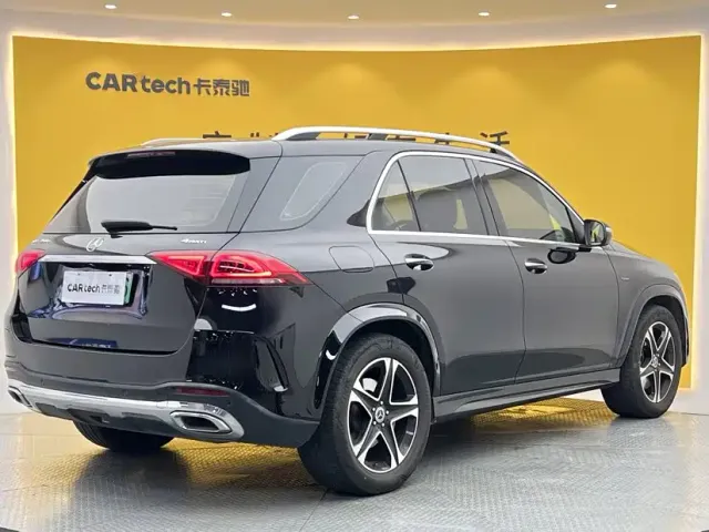 Mercedes-Benz GLE-Class — Фото автомобиля 4