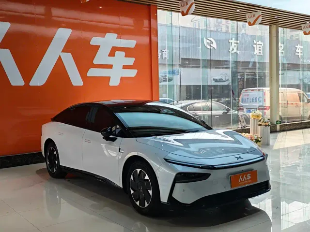 Xpeng P7+ — Фото автомобиля 3