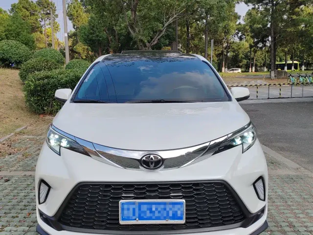 Toyota Granvia — Фото автомобиля 4