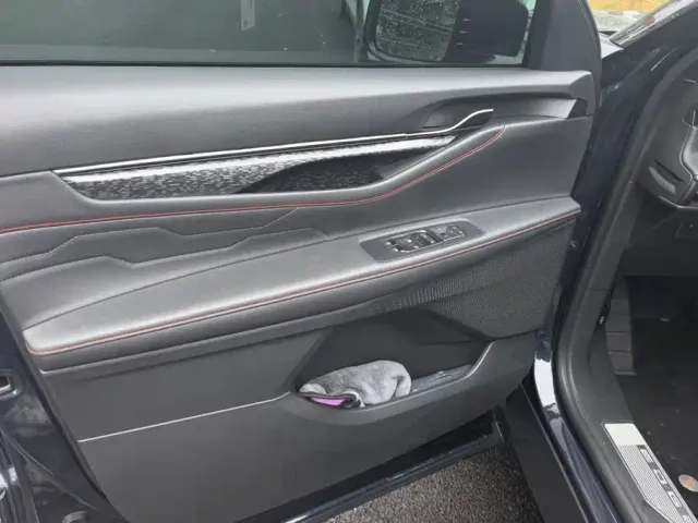 Ford Edge — Фото автомобиля 7