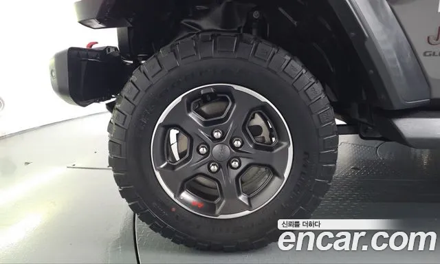 Jeep Gladiator — Фото автомобиля 5