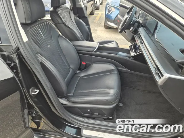 Hyundai Grandeur GN7 — Фото автомобиля 12