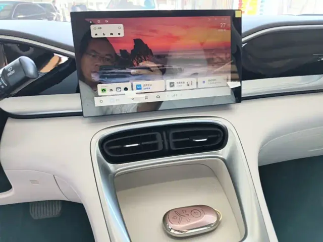 Geely Starry Wish — Фото автомобиля 12