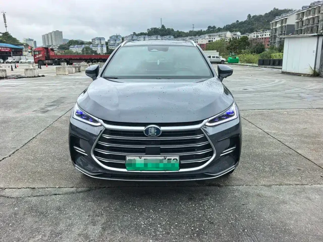 BYD Tang — Фото автомобиля 2