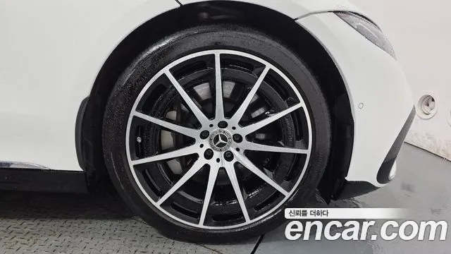 Mercedes-Benz EQS — Фото автомобиля 21