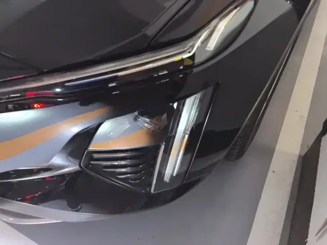 Cadillac GT4 — Фото автомобиля 5