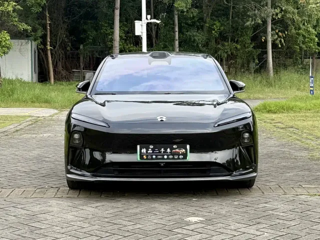 Nio ET5 Touring — Фото автомобиля 2