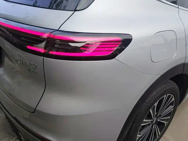 Geely Galaxy Starship 7 EM-i — Фото автомобиля 7