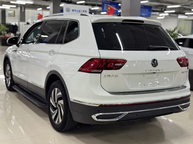Volkswagen Tiguan L — Фото автомобиля 8