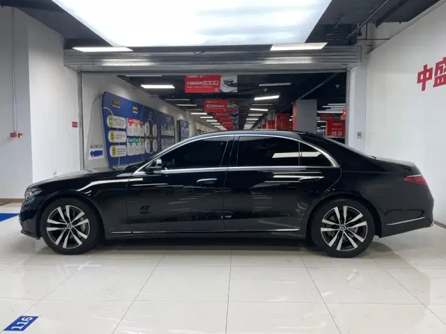 Mercedes-Benz S-Class — Фото автомобиля 4