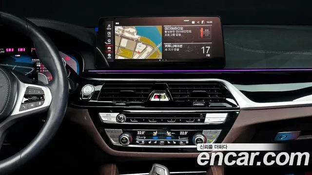 BMW 5 Series G30 — Фото автомобиля 18