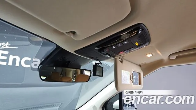 Kia Canival Carnival 4 поколение 9 мест Prestige — Фото автомобиля 20