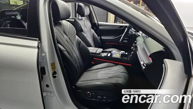 Genesis G80 Бензин 3.5 турбо AWD — Фото автомобиля 12