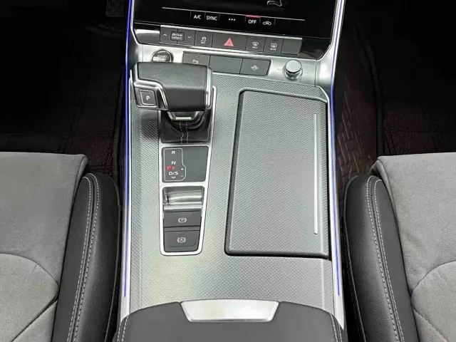 Audi A6L — Фото автомобиля 25