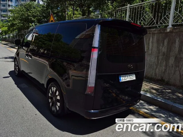 Hyundai Staria Staria 4WD Lounge 9 мест — Фото автомобиля 5