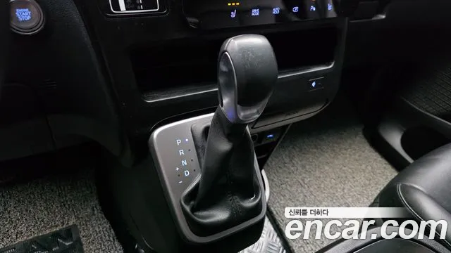 Hyundai Staria — Фото автомобиля 12