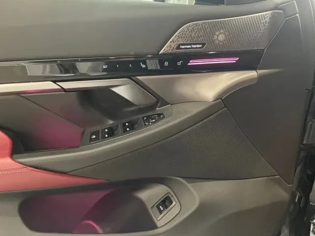 BMW 5 Series — Фото автомобиля 11