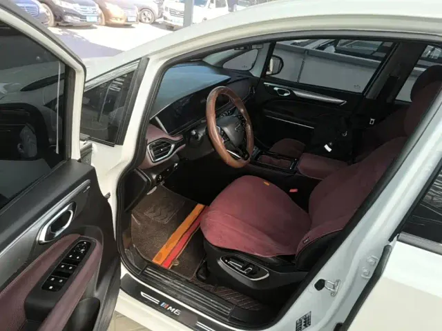 GAC Trumpchi M6 — Фото автомобиля 15