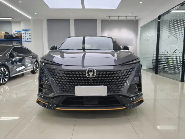Changan UNI-T — Фото автомобиля 9