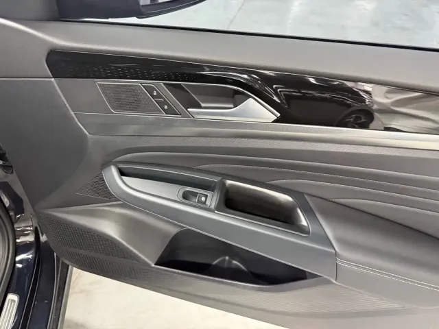 Volkswagen Passat — Фото автомобиля 9