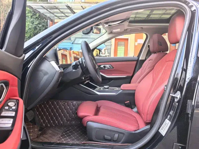 BMW 3 Series — Фото автомобиля 5
