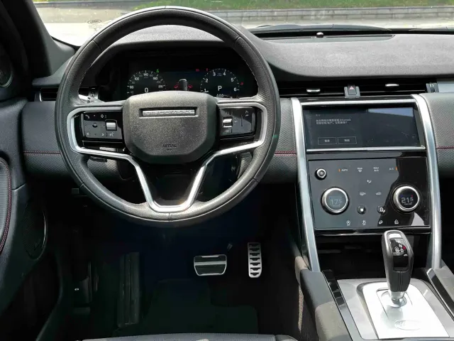 Land Rover Discovery Sport — Фото автомобиля 14