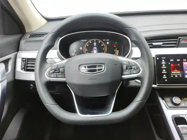 Geely Boyue — Фото автомобиля 15