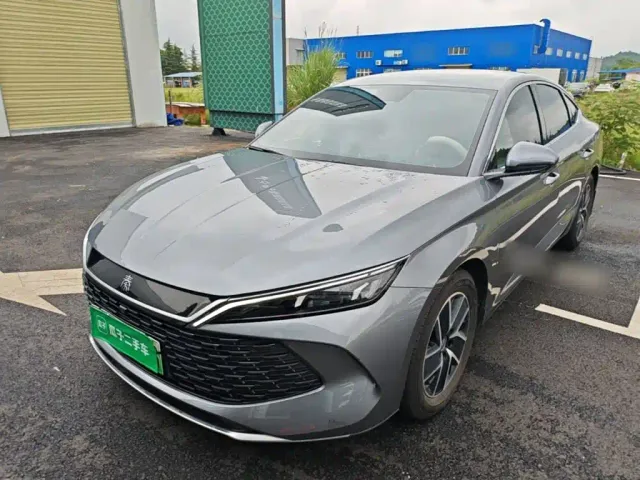 Фотография автомобиля — BYD Qin L