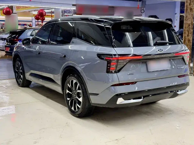 Ford Edge — Фото автомобиля 7