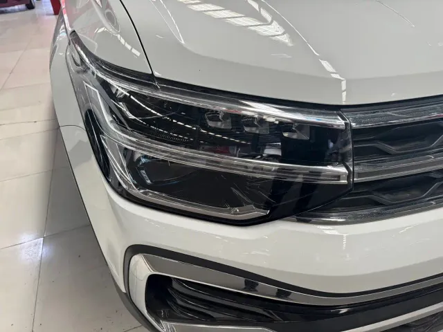 Volkswagen Tharu — Фото автомобиля 12
