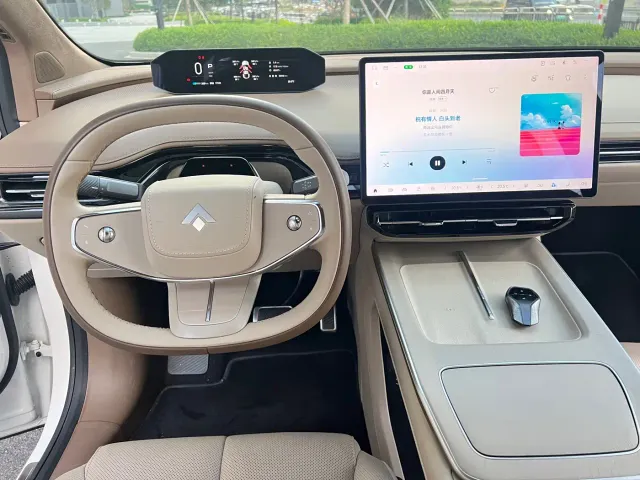 GAC Hyptec HT — Фото автомобиля 20
