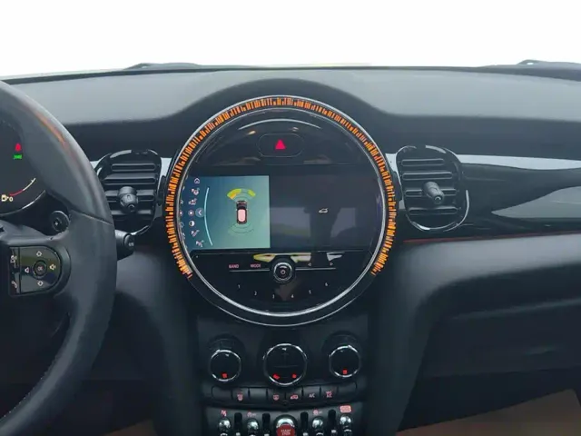MINI Hatch — Фото автомобиля 13