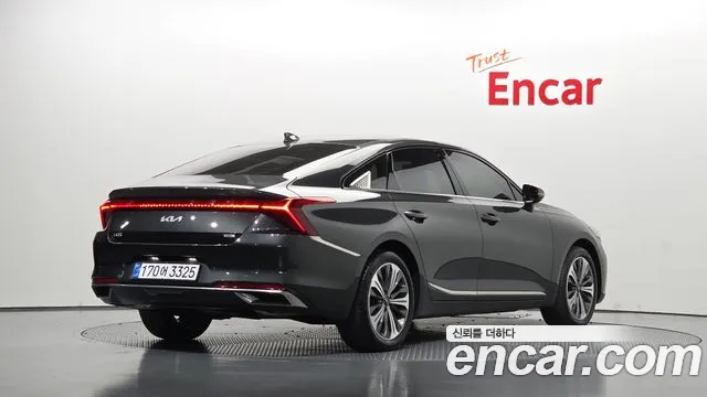 Kia K8 Hybrid — Фото автомобиля 2